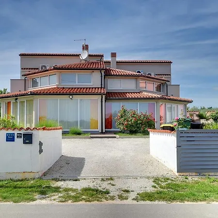 Holiday home Marcelia Pula