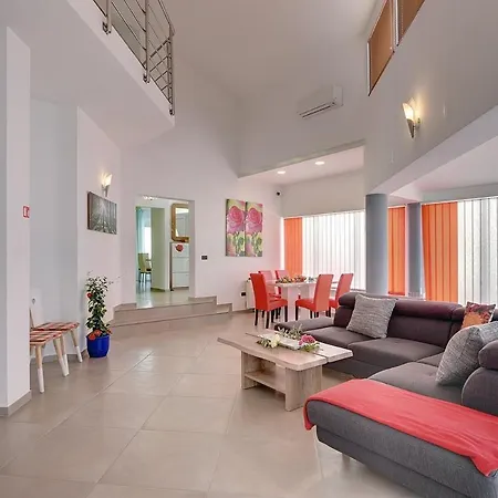 Holiday home Marcelia Pula