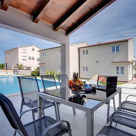 Holiday home Marcelia