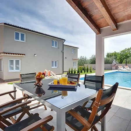 Holiday home Marcelia