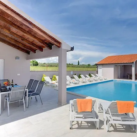 Holiday home Marcelia *